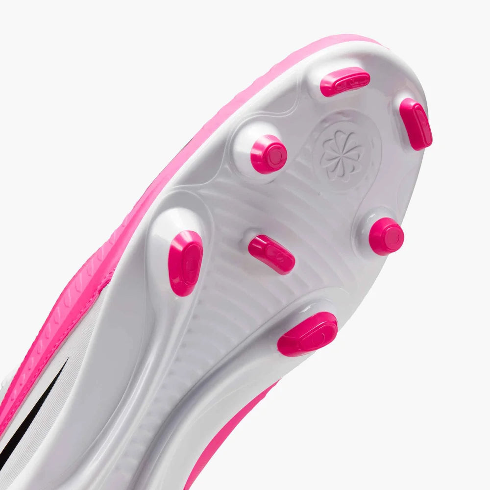 Nike Phantom 6 Low Club Multi-Ground Soccer Cleats
