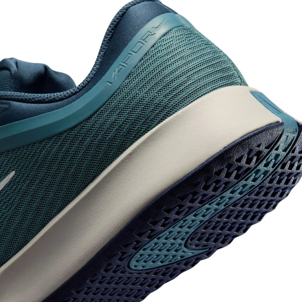 Nike Men's Vapor Pro 3 Hard Court Tennis Shoes