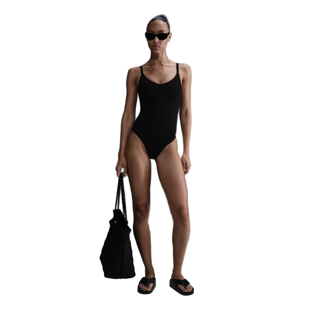 Nike Swim Women's  Essential V-Neck One Piece