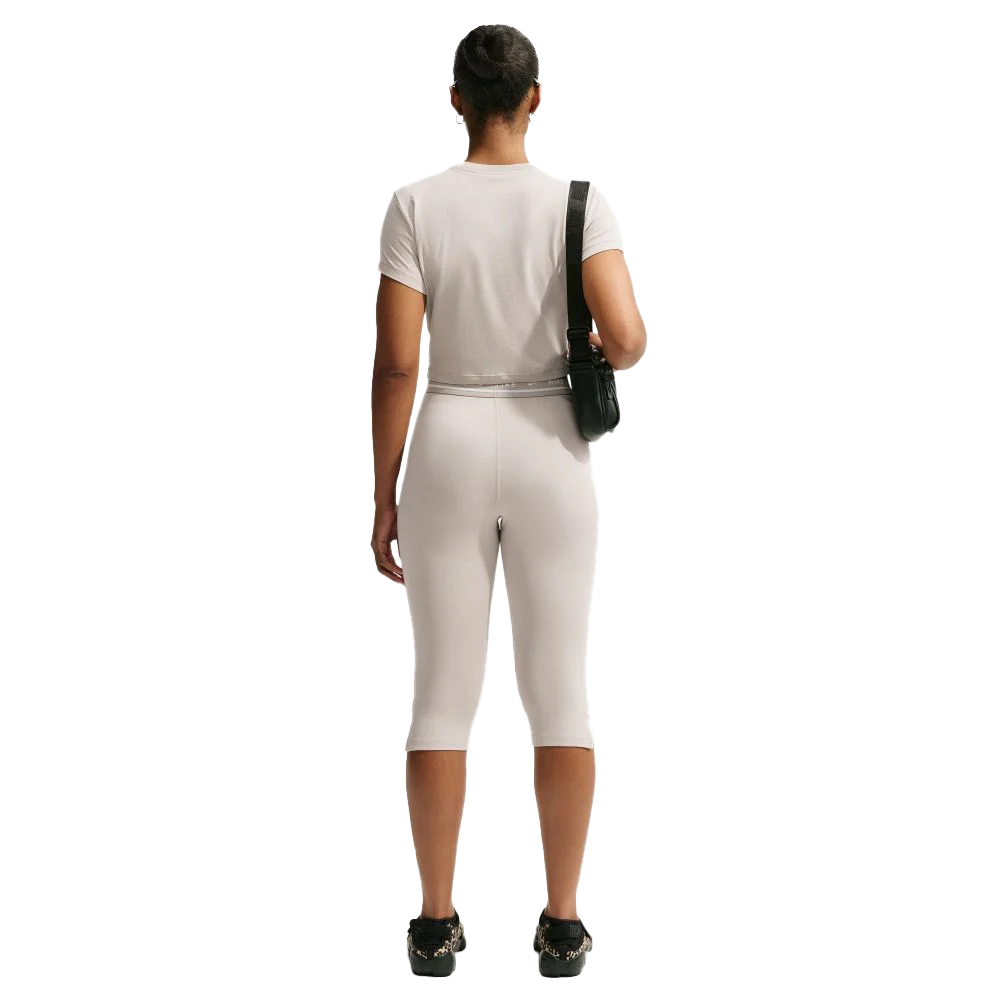 Nike Women's Sportswear Chill Jersey Tight High-Waisted Capri Leggings