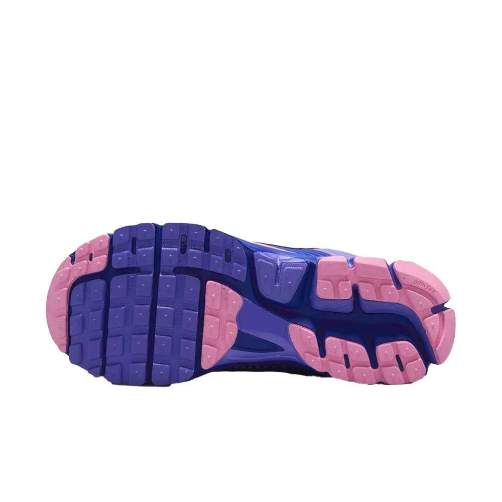 Nike Women's Zoom Vomero 5 Shoes with Reflective Accents