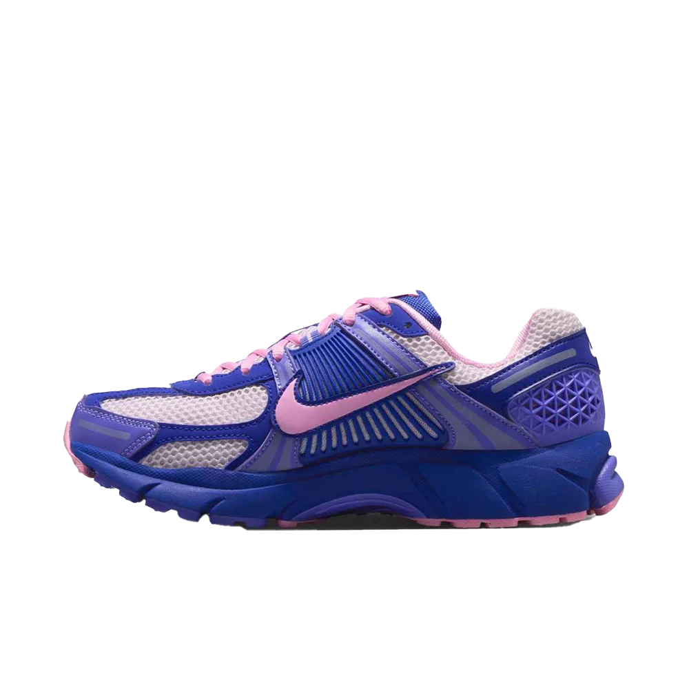 Nike Women's Zoom Vomero 5 Shoes with Reflective Accents
