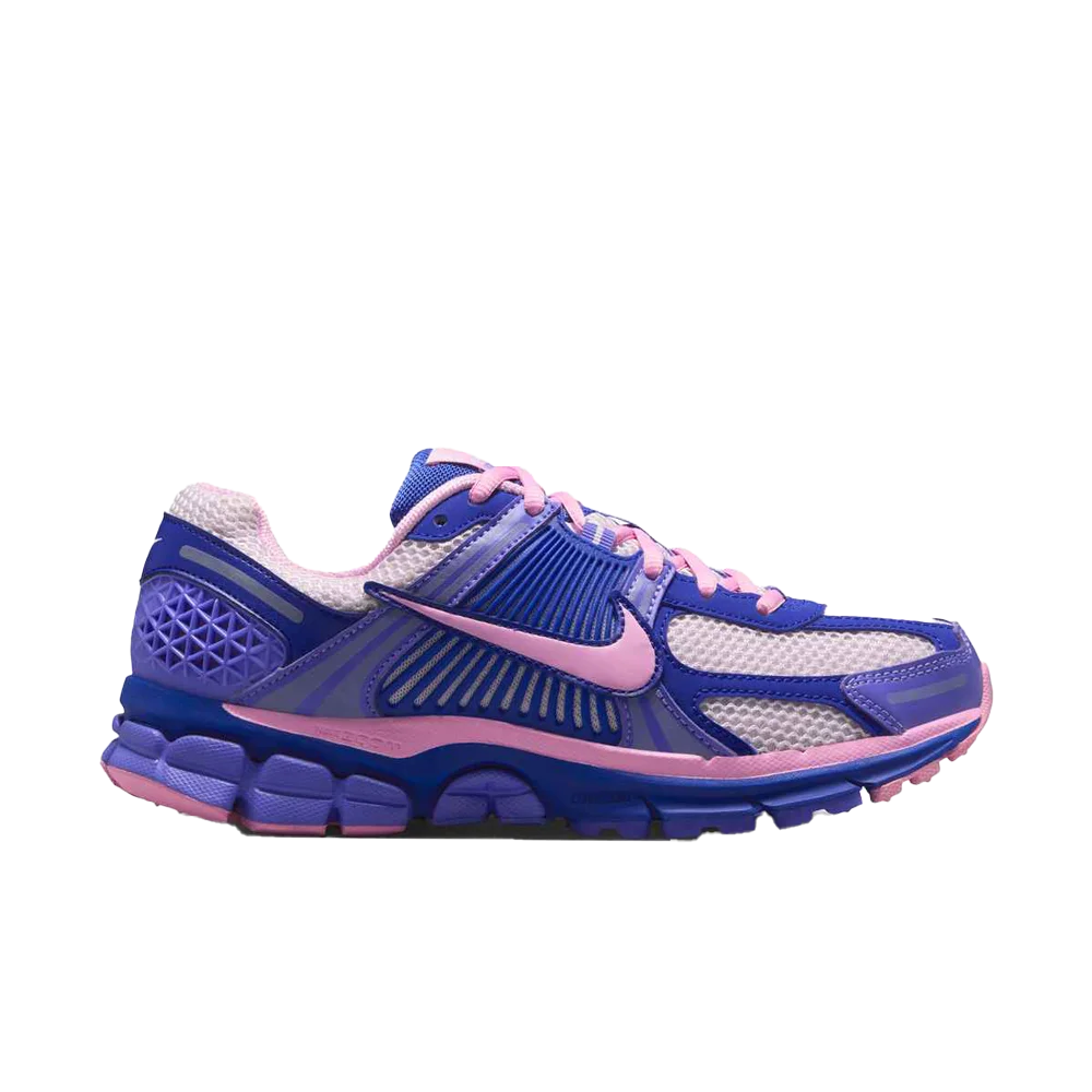 Nike Women's Zoom Vomero 5 Shoes with Reflective Accents