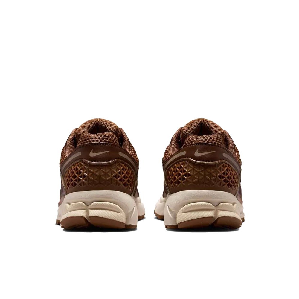 Nike Women's Zoom Vomero 5 Shoes with Reflective Accents