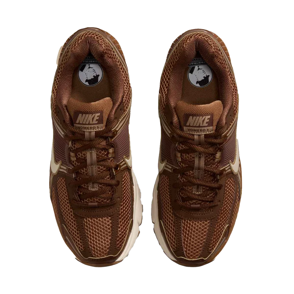 Nike Women's Zoom Vomero 5 Shoes with Reflective Accents