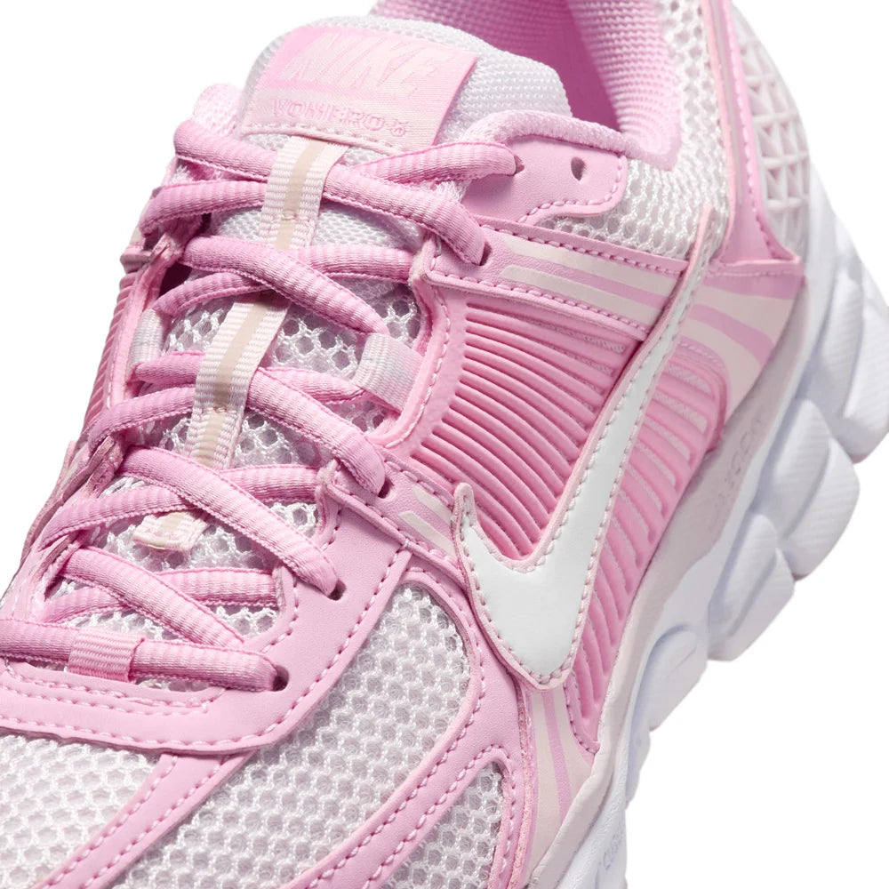 Nike Women's Zoom Vomero 5 Shoes with Reflective Accents