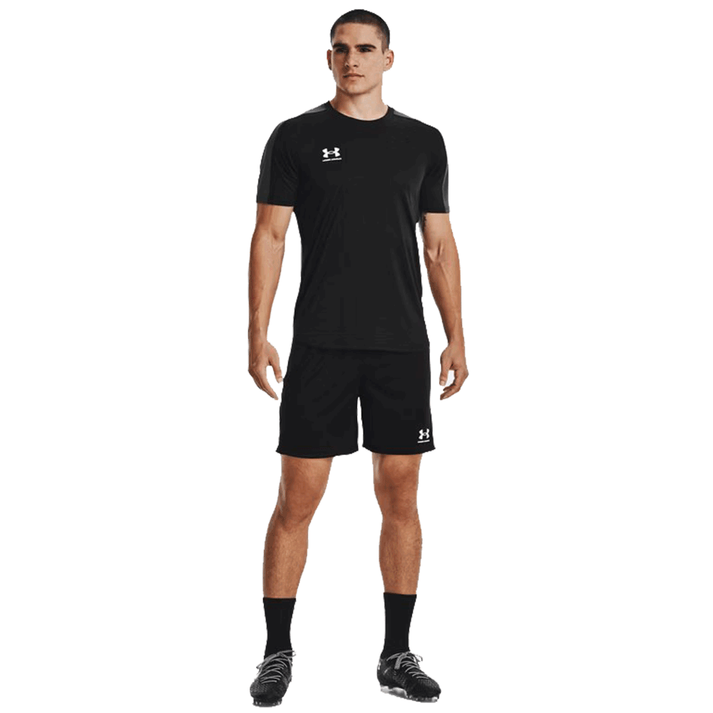Pantalones cortos UA Challenger Core para hombre 
