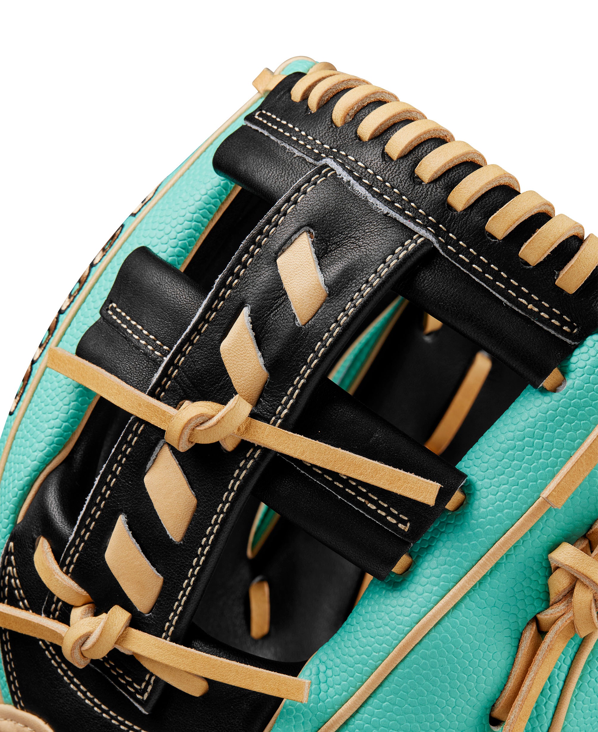 商品画像：Wilson A2K Spring 2025 B2 12” Pitcher's Baseball Glove 1