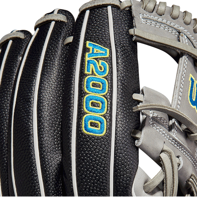 Guante de béisbol Wilson A2000 Superskin 1786 de 11.5