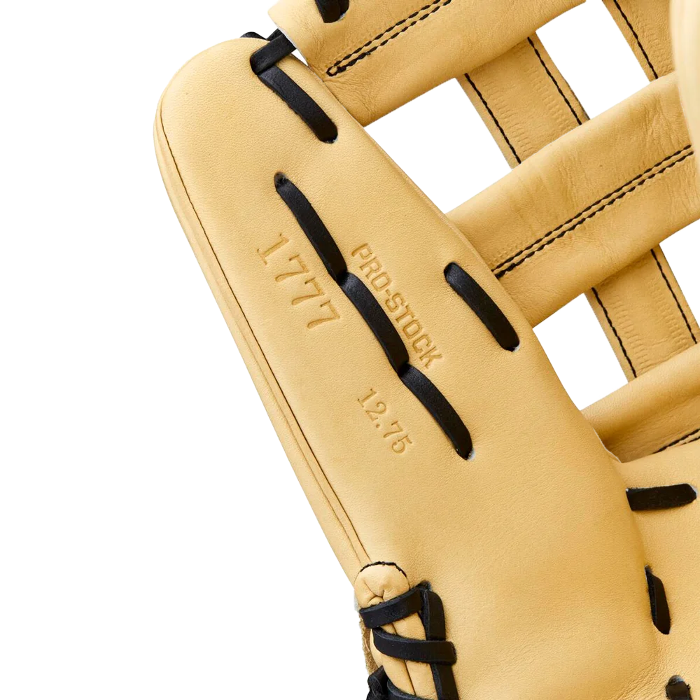 Wilson 2026 A2000 Classic 1777 Blonde/Black