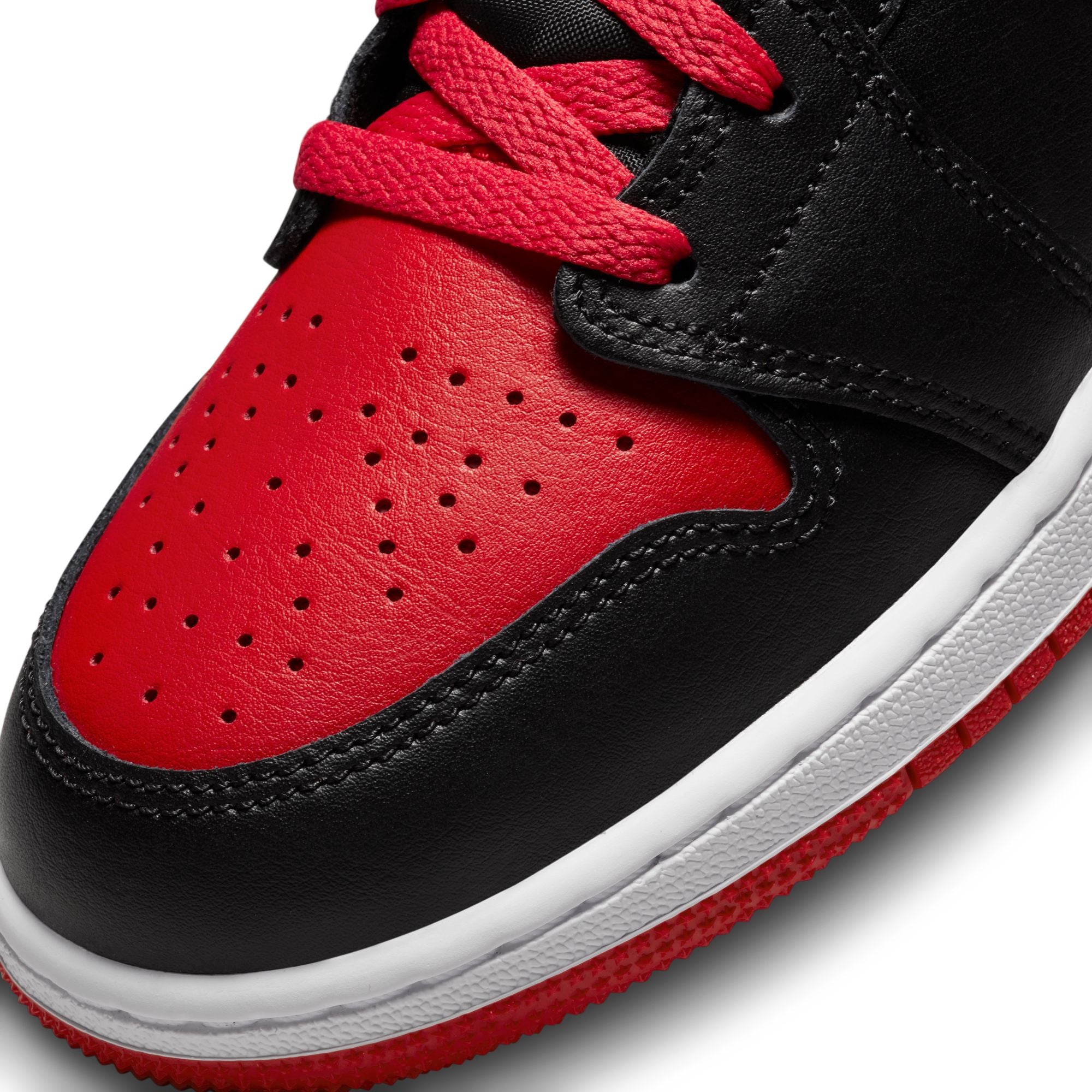 Air Jordan 1 Mid Big Kids' Shoes