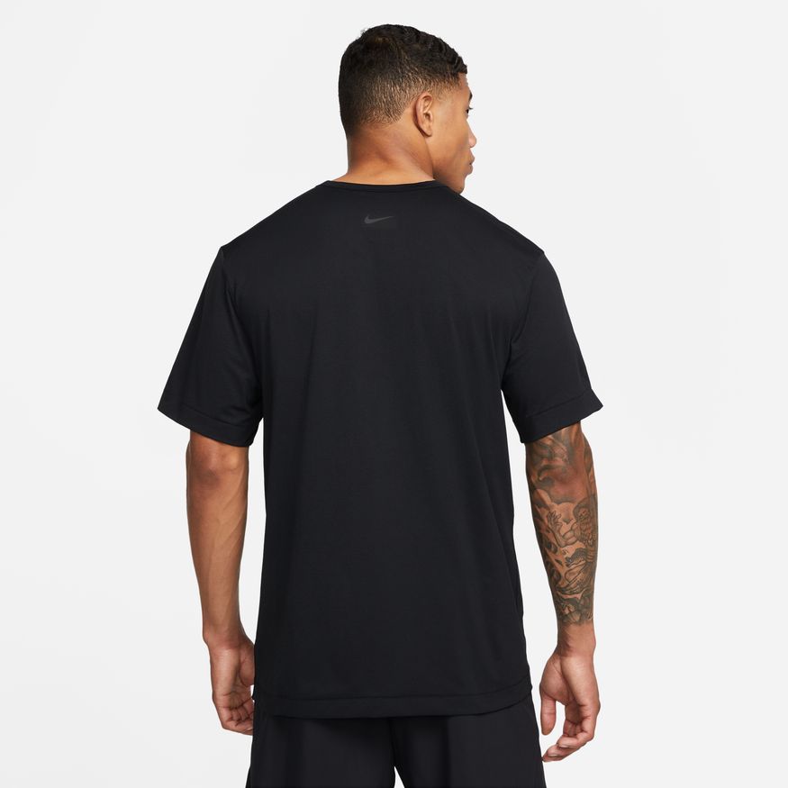 Nike Dri-Fit UV Hyverse Men's Short-Sleeve Fitness Top