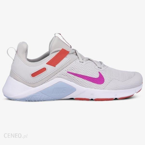 Nike Legend Essential para mujer